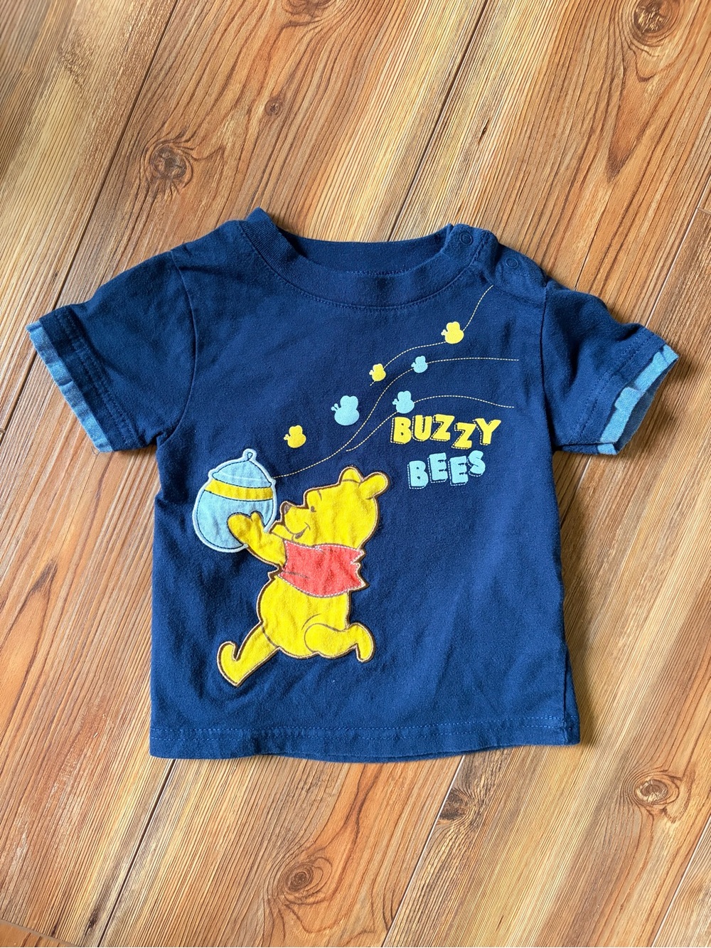 Disney Navy Winnie the Pooh 'Buzzy Bees' Short-Sleeve Tee